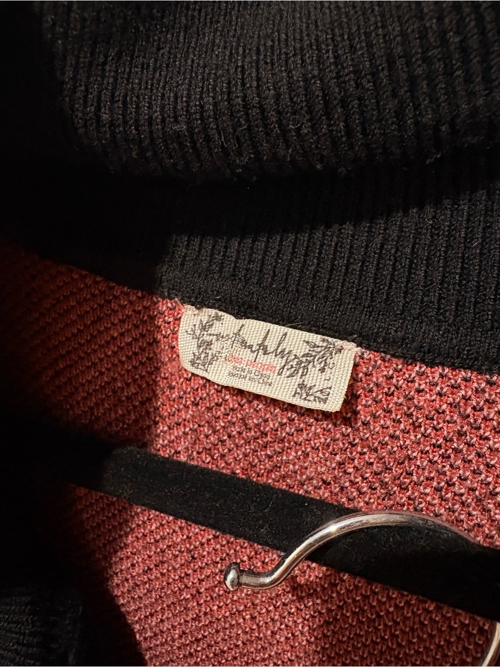 Floral Knit Cropped Sweater & pants set - Black & Coral - Picture 3 of 7